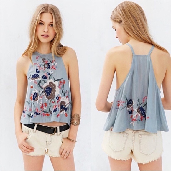 Urban Outfitters Kimchi Blue Embroidered Tank Top Size Small - Picture 2 of 9